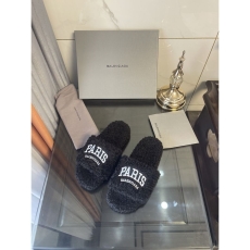 Balenciaga Slippers